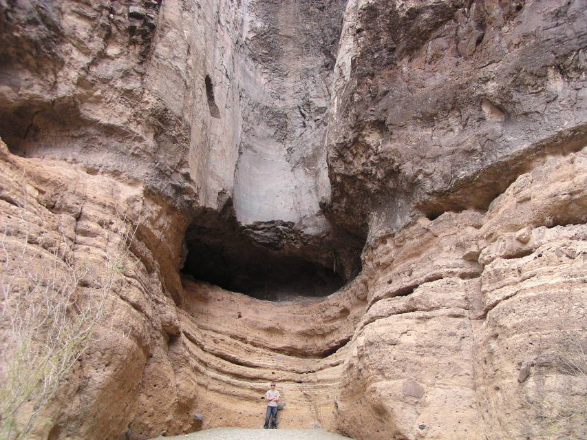 Tuff's Canyon Pour Off